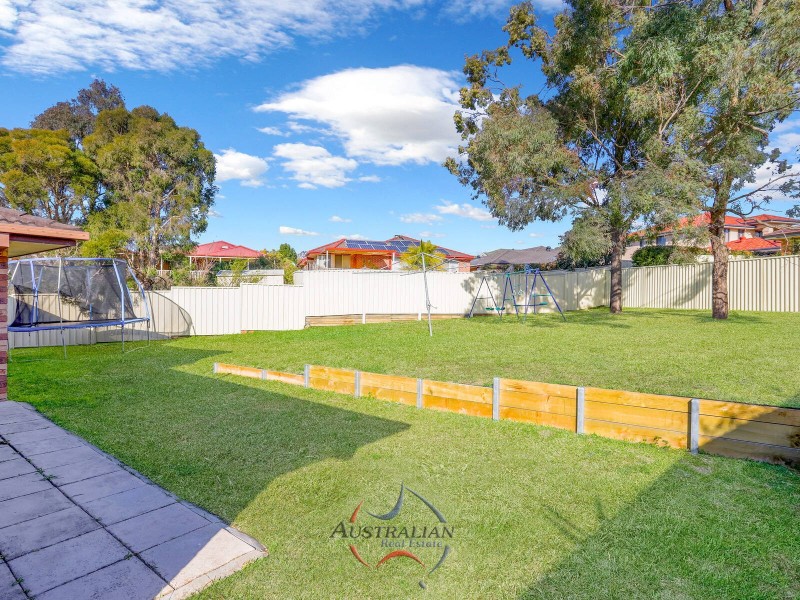 6 Melinz Place, Quakers Hill NSW 2763