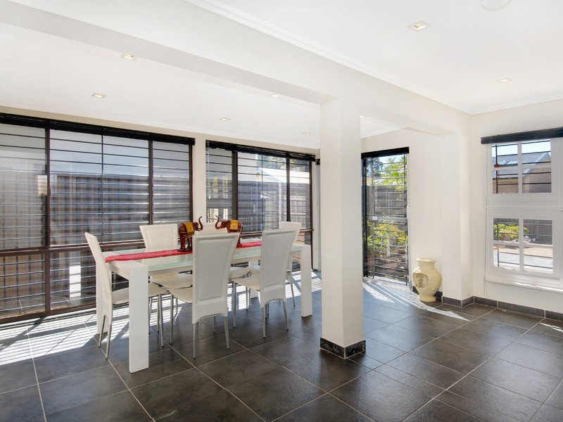 42 Frogmore Street, Mascot NSW 2020