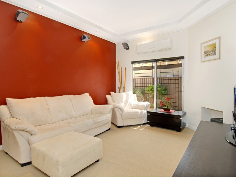 42 Frogmore Street, Mascot NSW 2020
