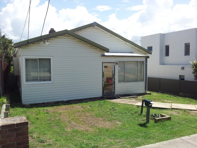 16 Caley Street, Chifley NSW 2036