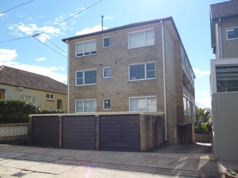 24 Bay Street, Coogee NSW 2034