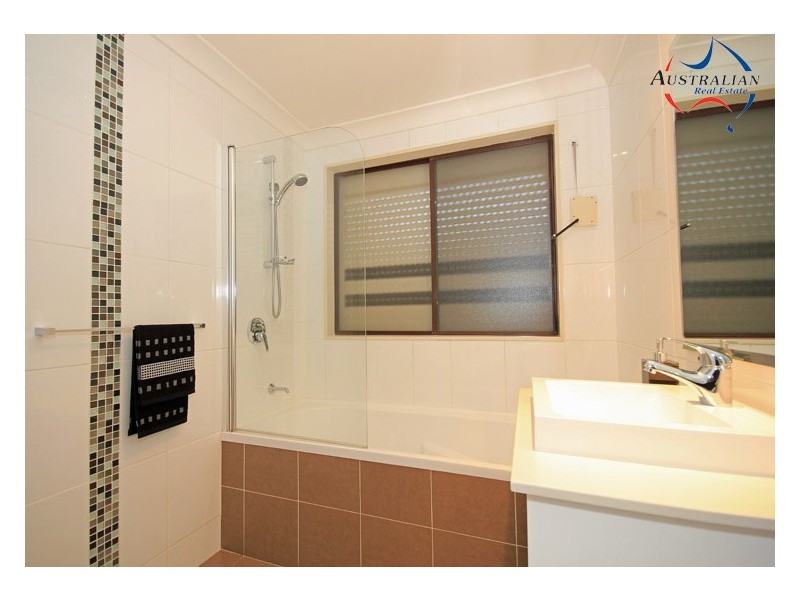 5 Othello Place, St Clair NSW 2759