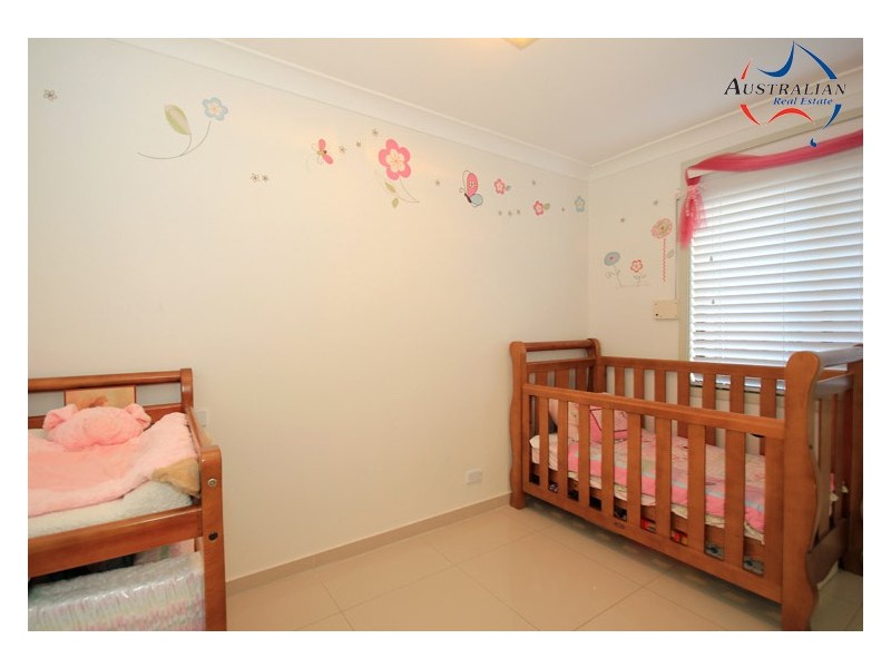 5 Othello Place, St Clair NSW 2759