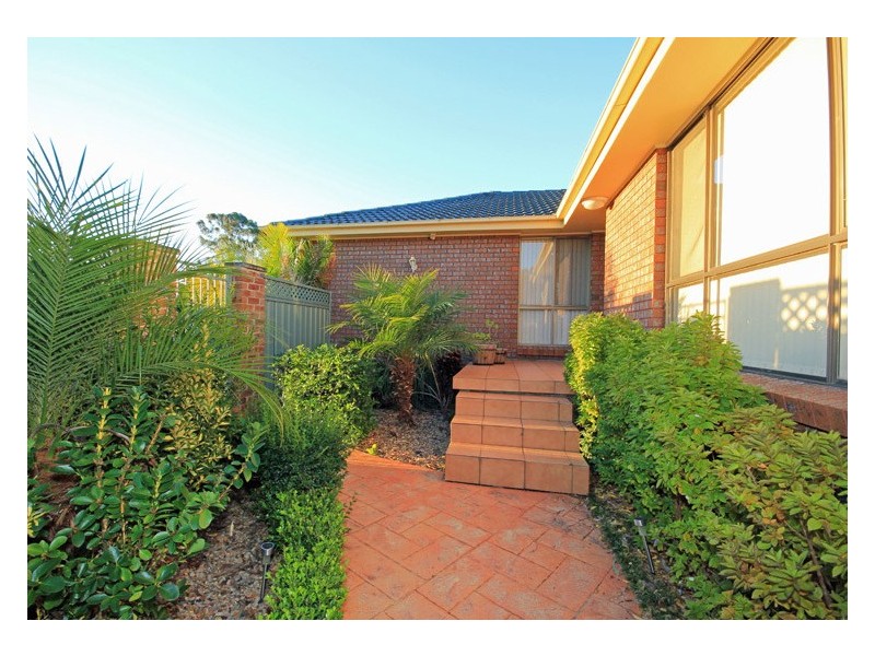 32 Menzies Cct,, St Clair NSW 2759