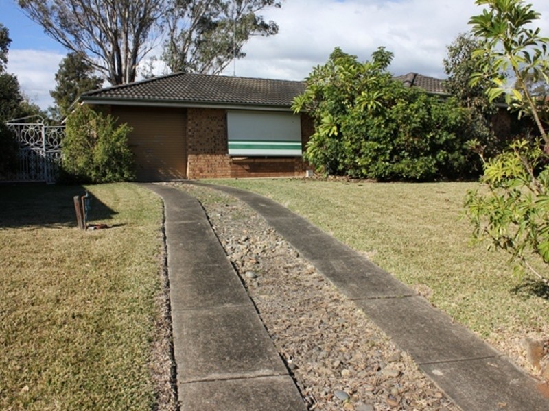 9 Olliver Crescent, St Clair NSW 2759