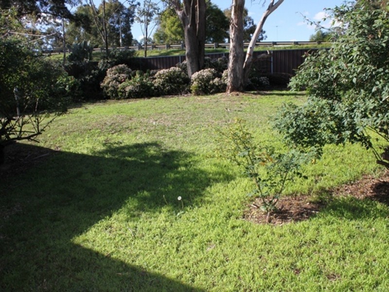 9 Olliver Crescent, St Clair NSW 2759