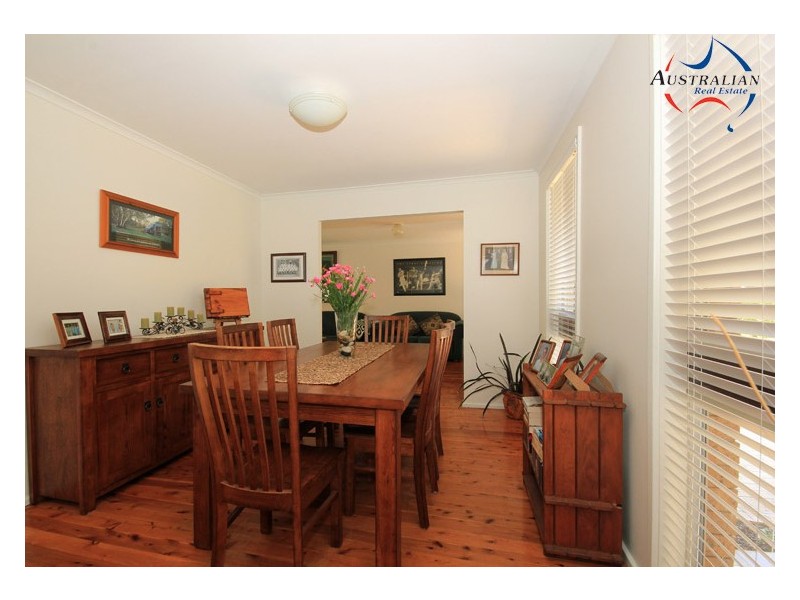 4 Coowarra Drive, St Clair NSW 2759