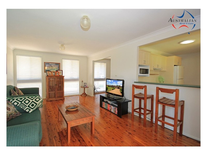 4 Coowarra Drive, St Clair NSW 2759