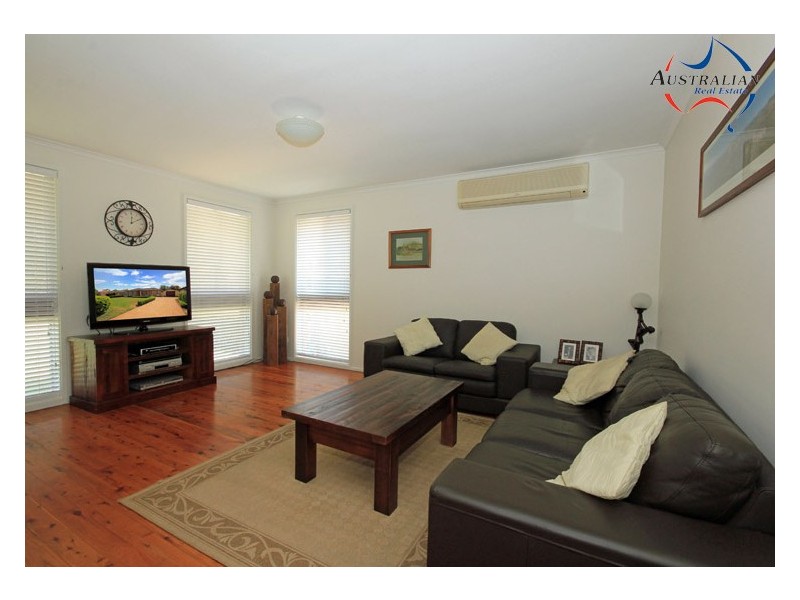 4 Coowarra Drive, St Clair NSW 2759