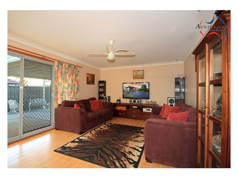 6 Sunndal Close, St Clair NSW 2759