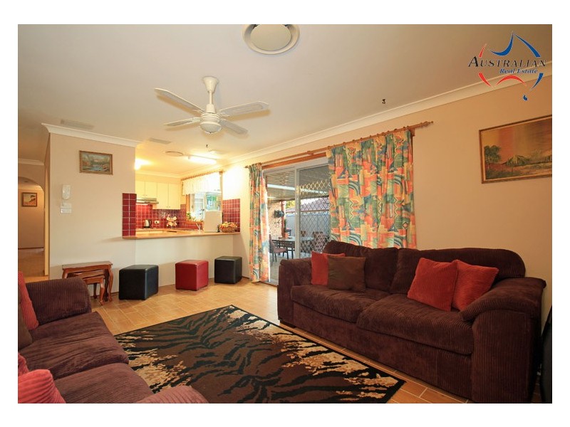 6 Sunndal Close, St Clair NSW 2759