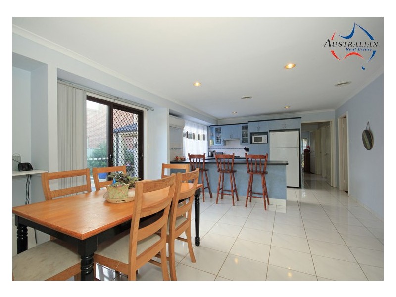 1/37 Flintlock Drive, St Clair NSW 2759