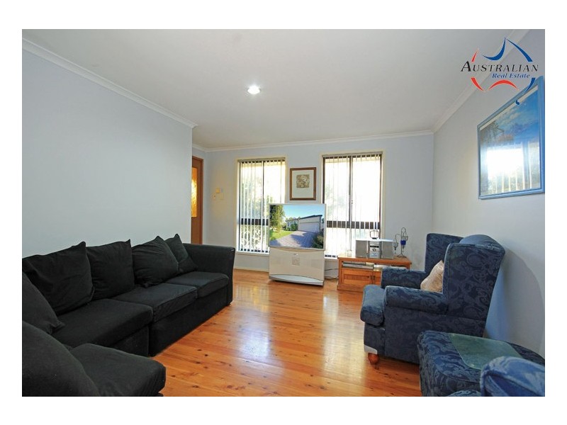 1/37 Flintlock Drive, St Clair NSW 2759