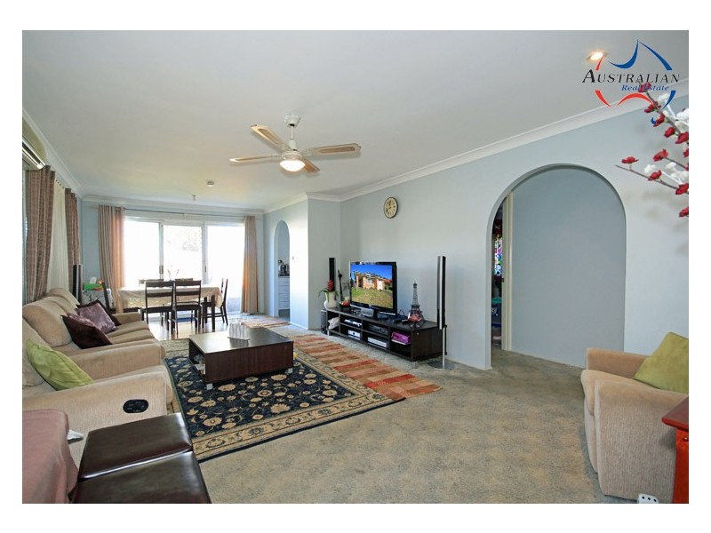 6 Olympus Drive, St Clair NSW 2759