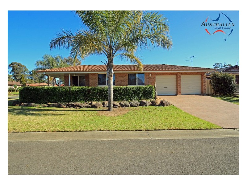 25 Martin Grove, Colyton NSW 2760