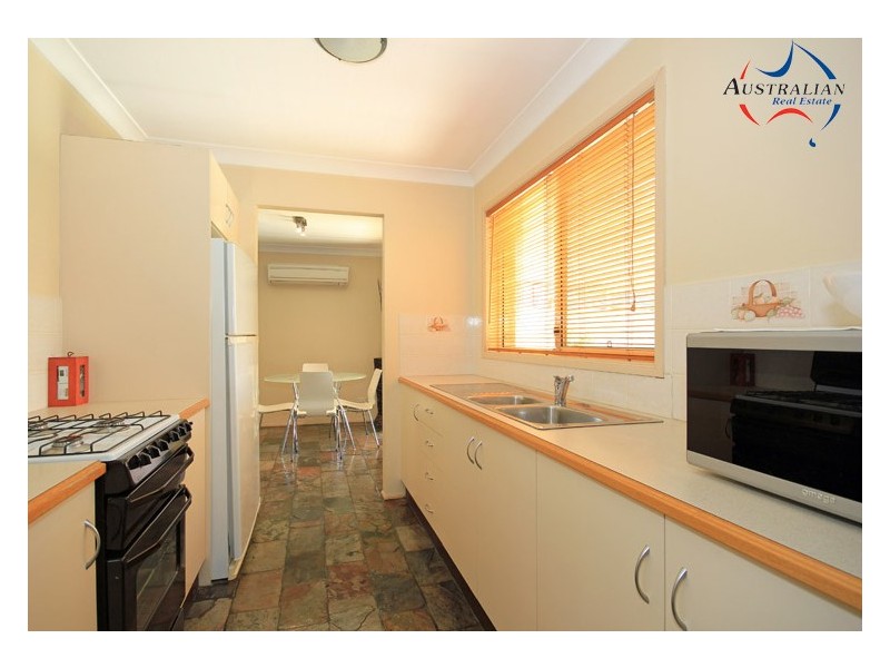 25 Martin Grove, Colyton NSW 2760