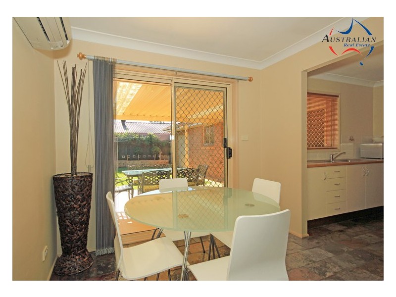 25 Martin Grove, Colyton NSW 2760