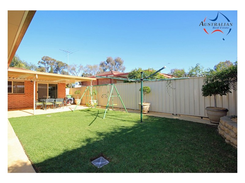 25 Martin Grove, Colyton NSW 2760