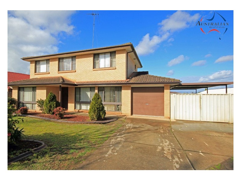 45 Pine Creek Circuit, St Clair NSW 2759