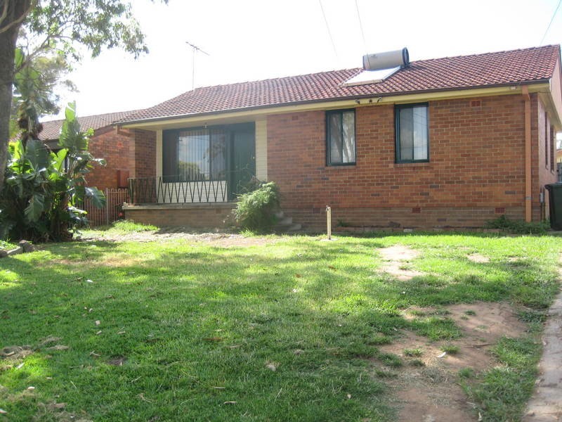 11 Idreiss St, Blackett NSW 2770