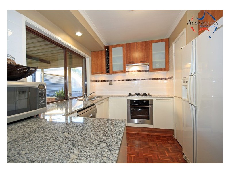 1 Meru Place, St Clair NSW 2759