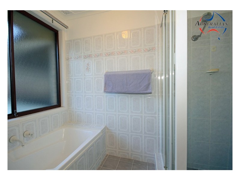 1 Meru Place, St Clair NSW 2759