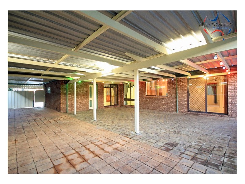 130 Pine Creek Circuit, St Clair NSW 2759