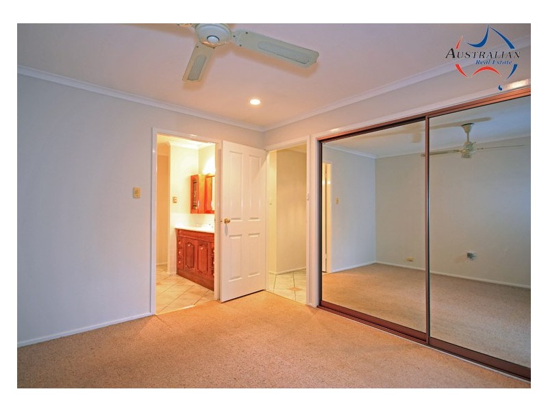 130 Pine Creek Circuit, St Clair NSW 2759