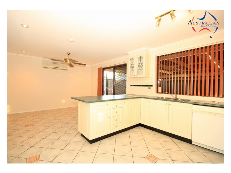 130 Pine Creek Circuit, St Clair NSW 2759