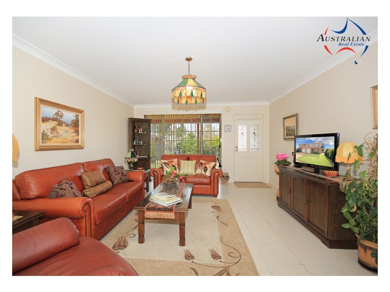 2/6D Royal Place, St Clair NSW 2759