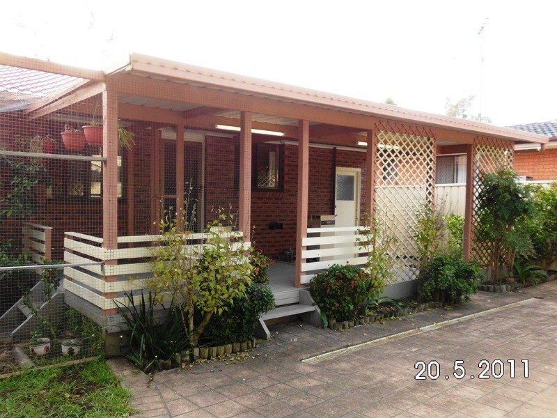 33 Lyrebird Cres, St Clair NSW 2759