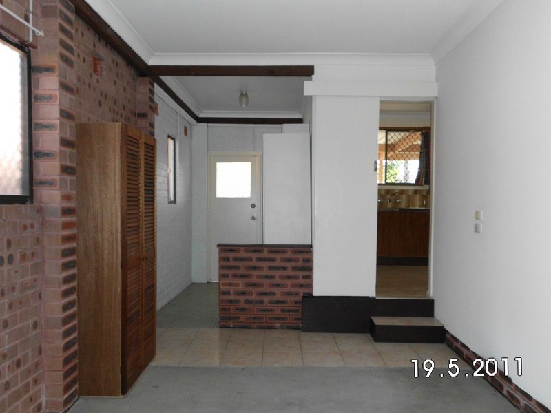 33 Lyrebird Cres, St Clair NSW 2759