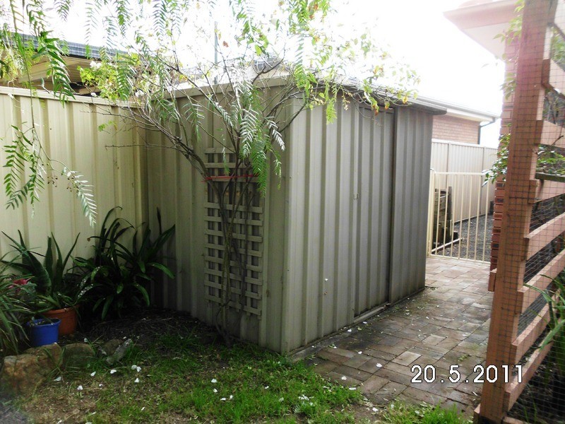 33 Lyrebird Cres, St Clair NSW 2759