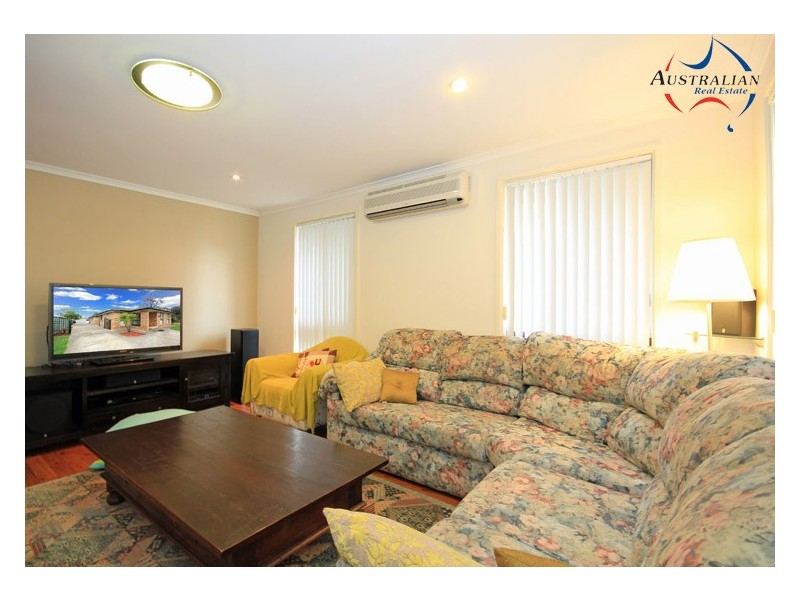 11 Rochford Street, St Clair NSW 2759