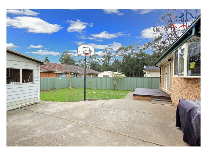 11 Rochford Street, St Clair NSW 2759