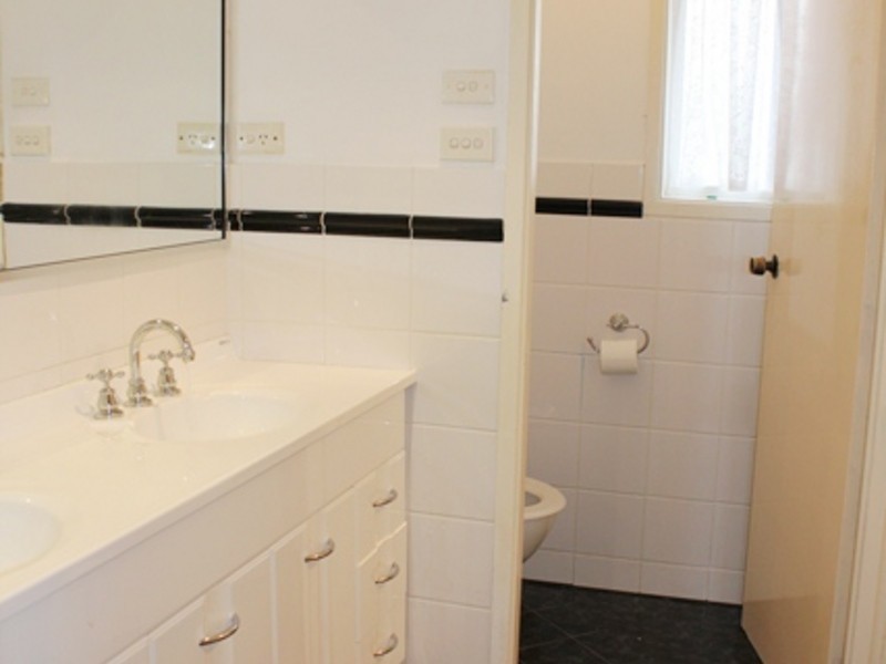 28 Caines Crescent, St Marys NSW 2760