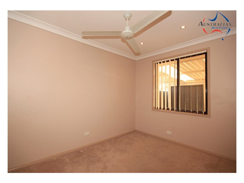 54 Menzies Circuit, St Clair NSW 2759