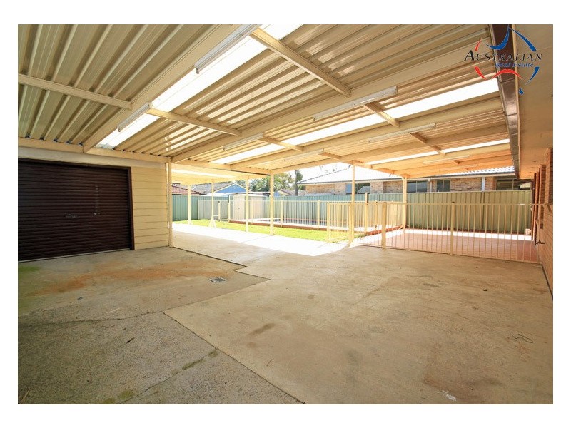 54 Menzies Circuit, St Clair NSW 2759