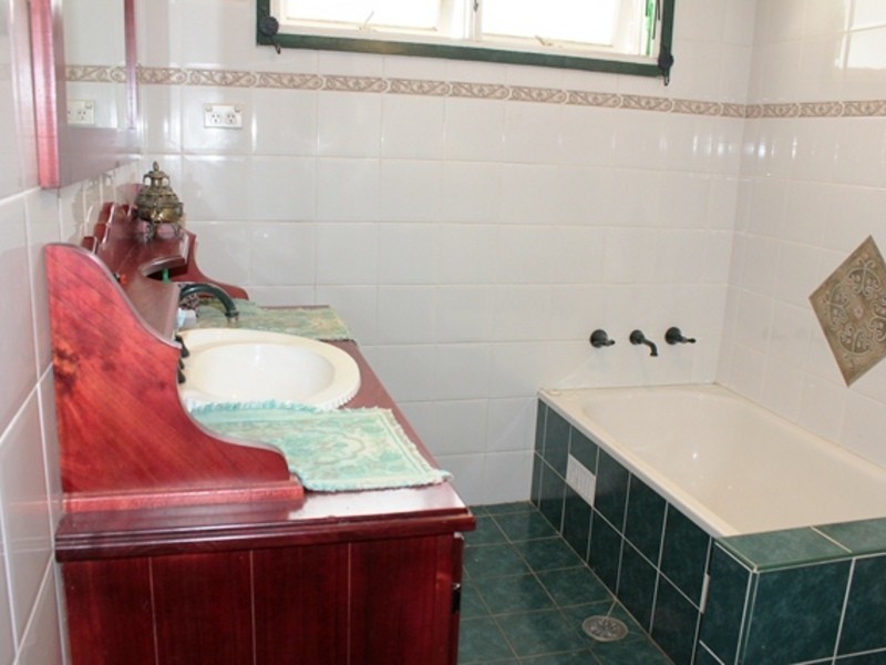 23 White Parade, St Marys NSW 2760