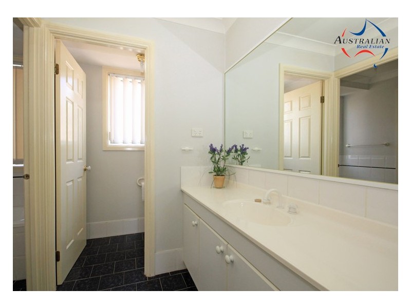 6 Shamrock Court, St Clair NSW 2759