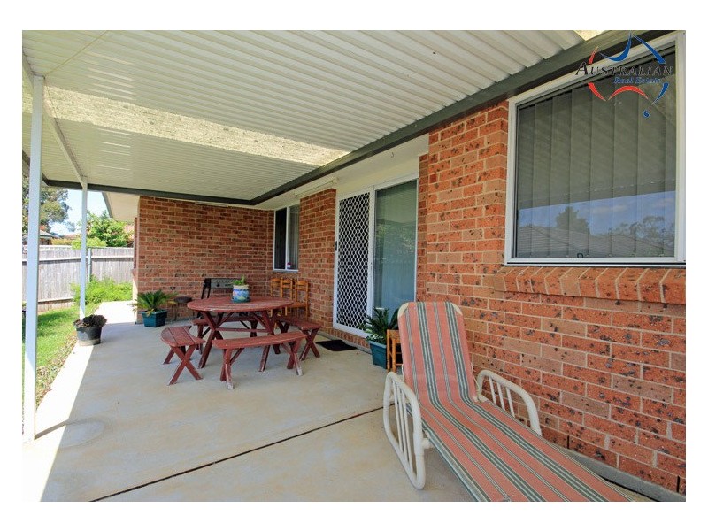 6 Shamrock Court, St Clair NSW 2759