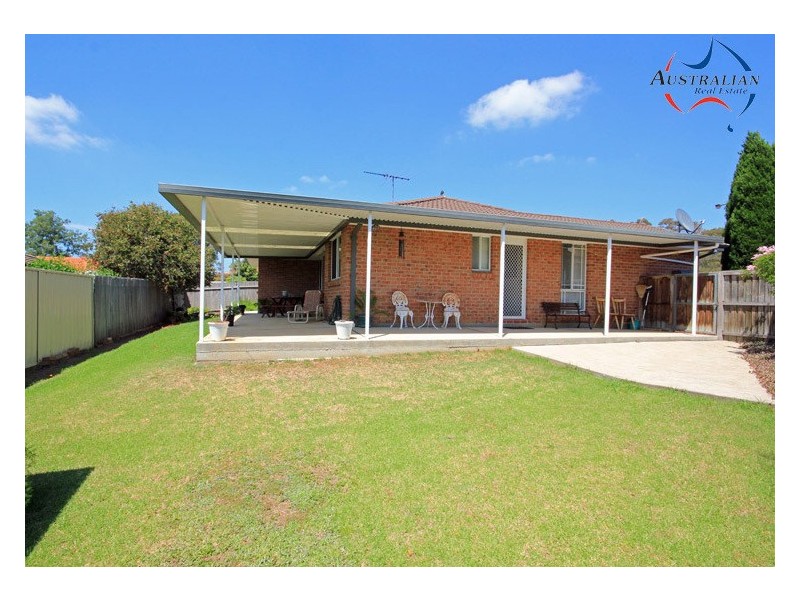 6 Shamrock Court, St Clair NSW 2759