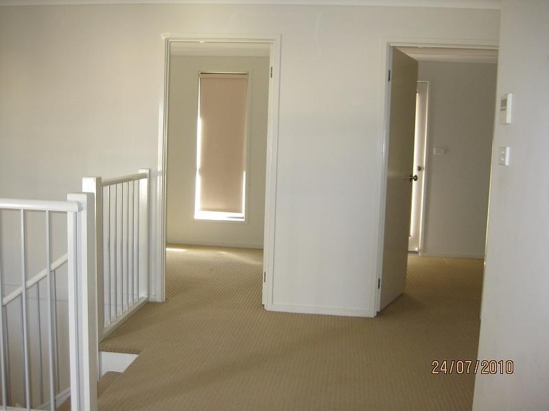 32 Dunlop Ave, Ropes Crossing NSW 2760