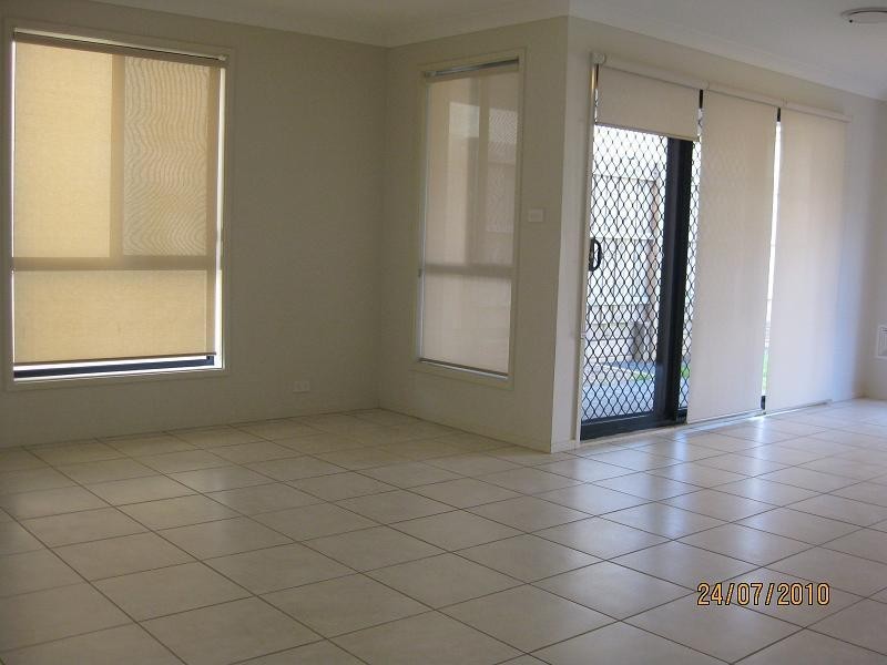 32 Dunlop Ave, Ropes Crossing NSW 2760