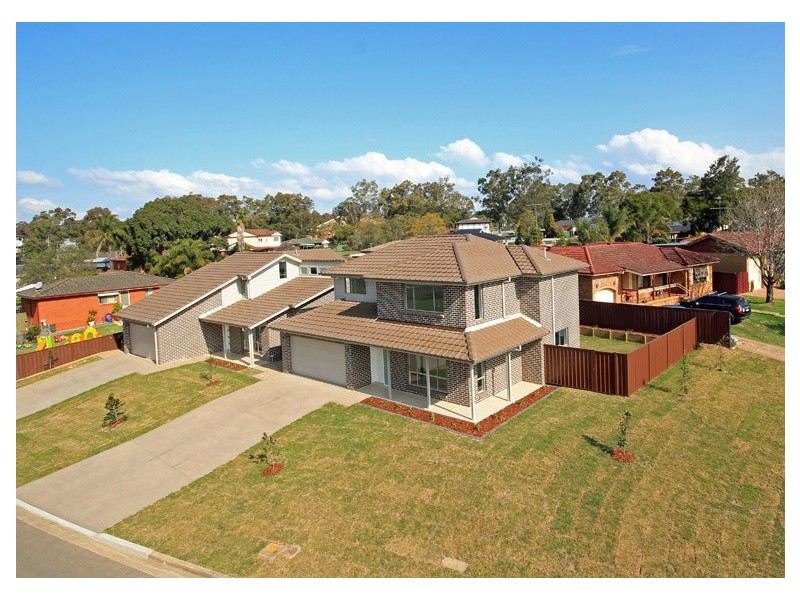 2/6 Edmund Blackett Close, St Clair NSW 2759