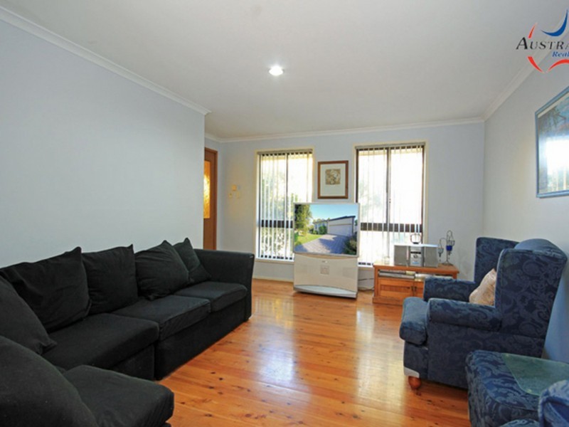 1/37 Flintlock Dr, St Clair NSW 2759