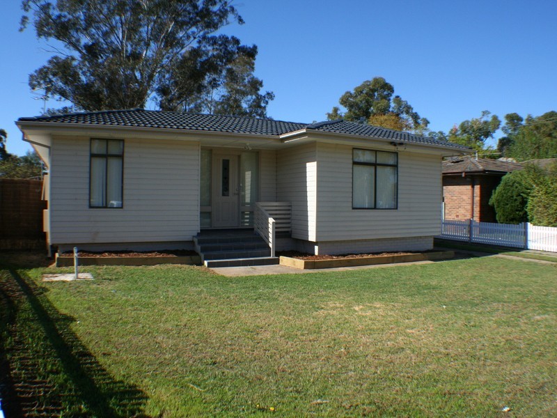 6  Banaro St, Whalan NSW 2770