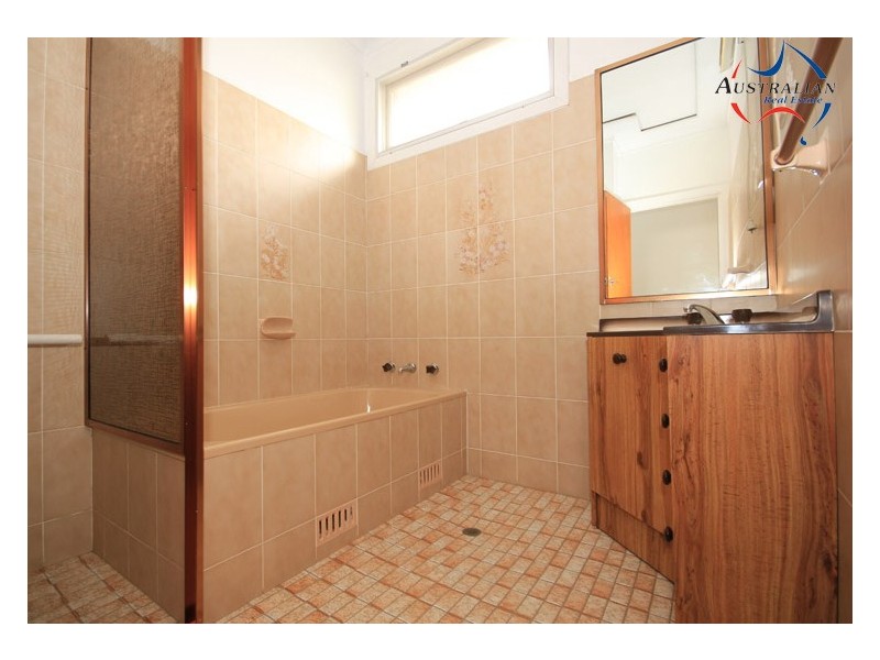 14 Inglis Avenue, St Marys NSW 2760