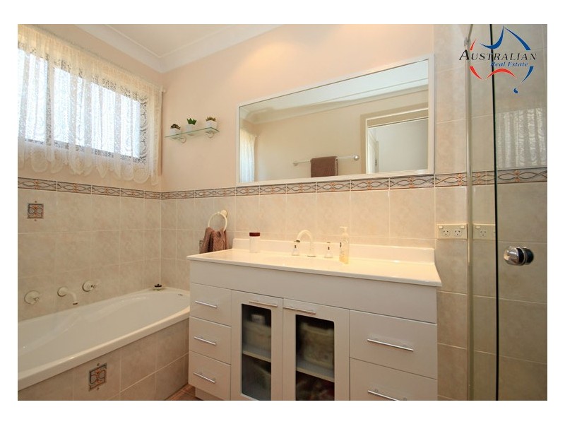 59 Shadlow Crescent, St Clair NSW 2759