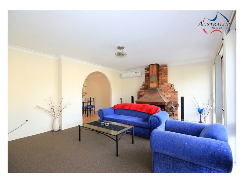 2 Merino Circuit, St Clair NSW 2759